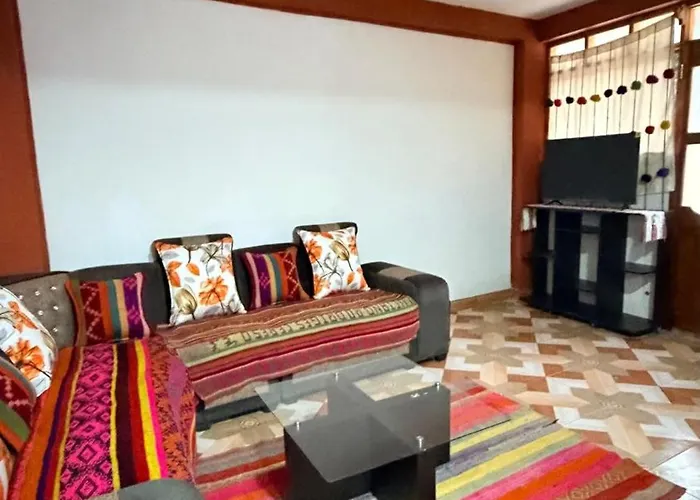 Mayupata - 6 People 4 Bedrooms 3 Bathrooms Cuzco